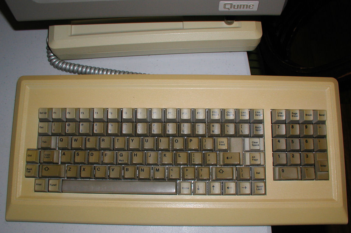 qume_qvt-108_keyboard.jpg